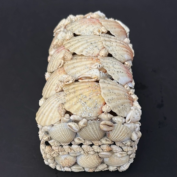 Vintage Shell-Embellished Jewelry Box - Picture 5 of 15